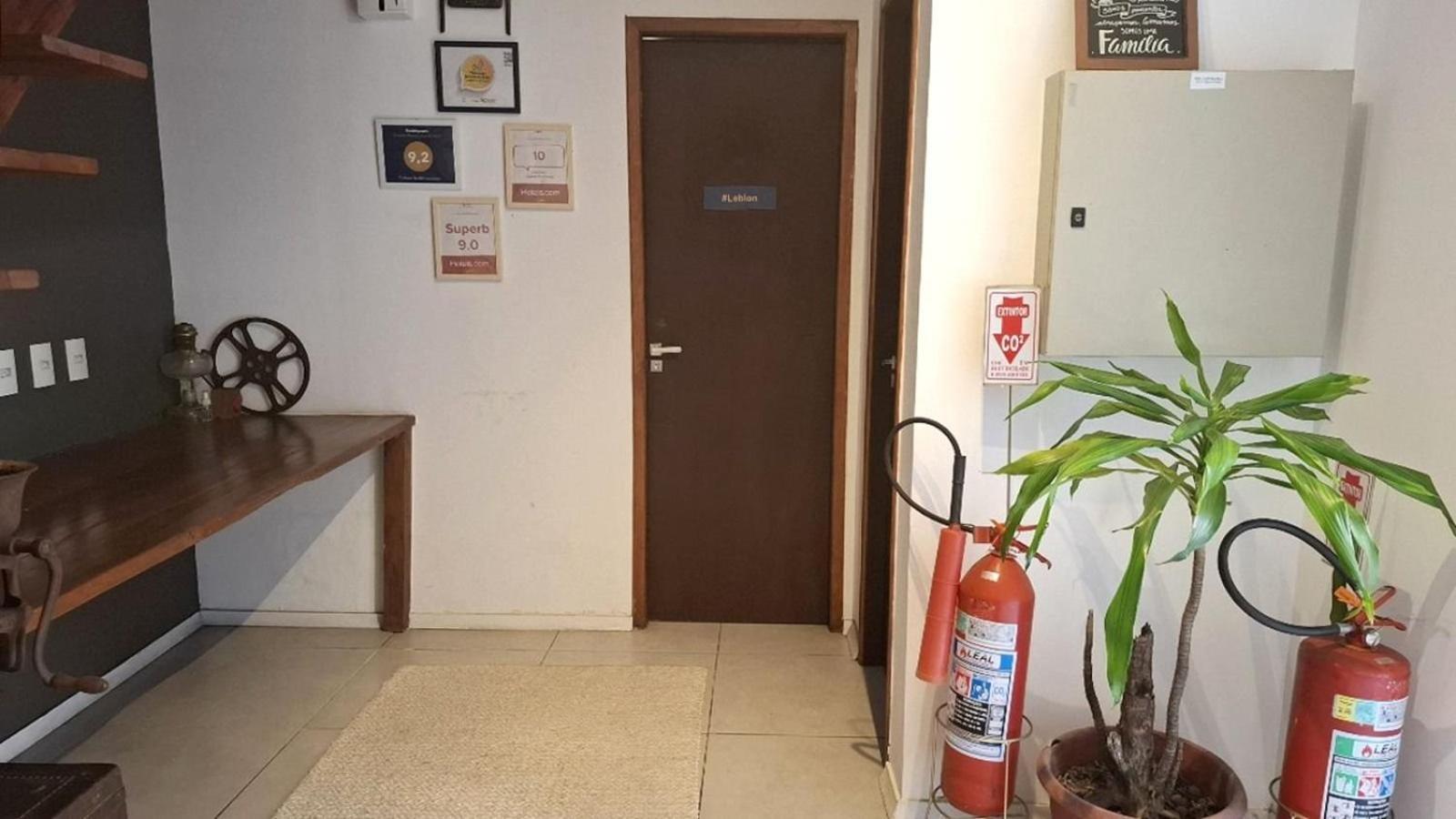 Pousada Fullano _ Entre Copacabana E Ipanema - Suites Privativas Confortaveis! ริโอเดจาเนโร ภายนอก รูปภาพ